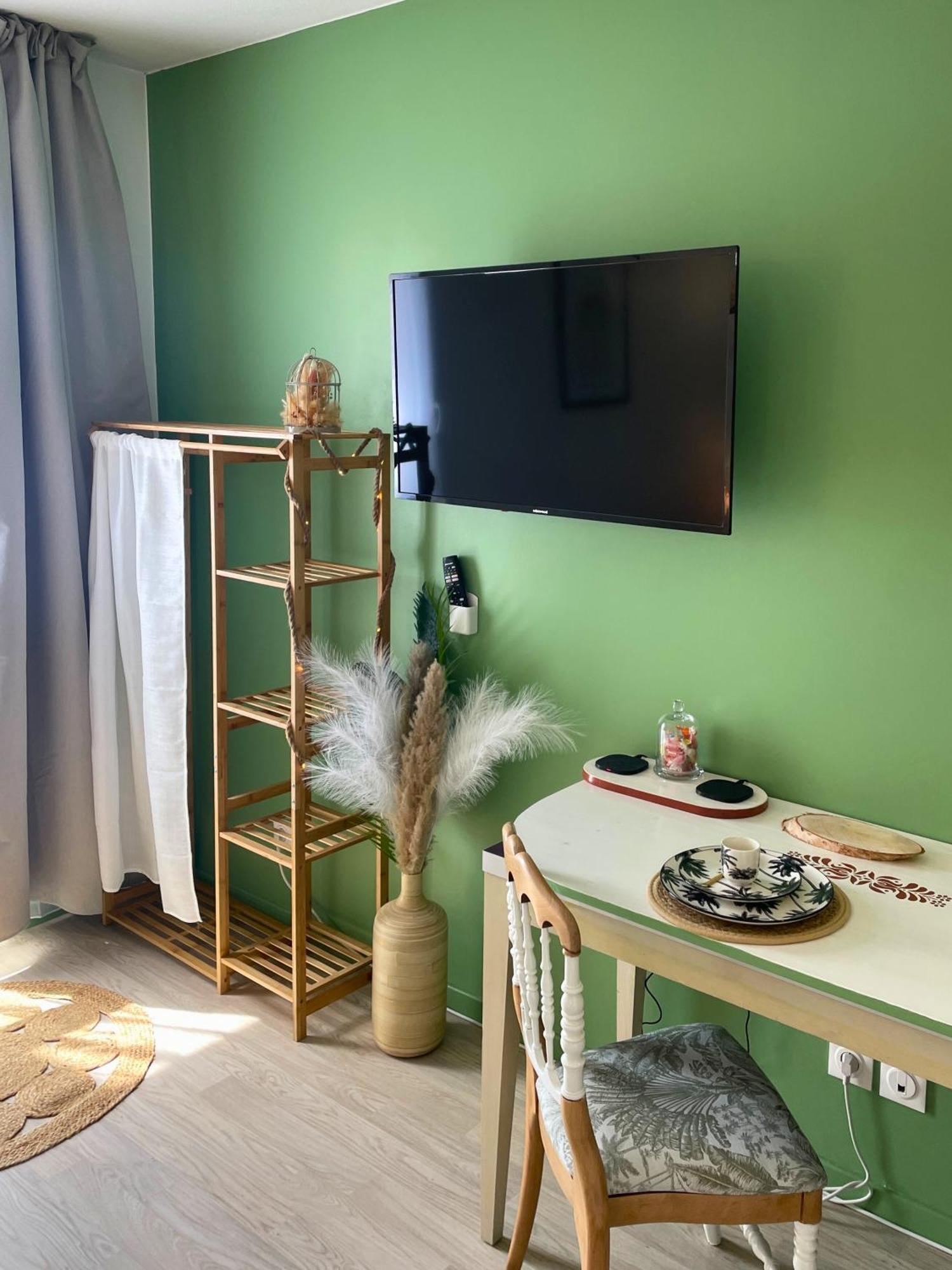 Ferienwohnung Boudoir - Clim-Wifi-Twin-Gare Lourdes Exterior foto