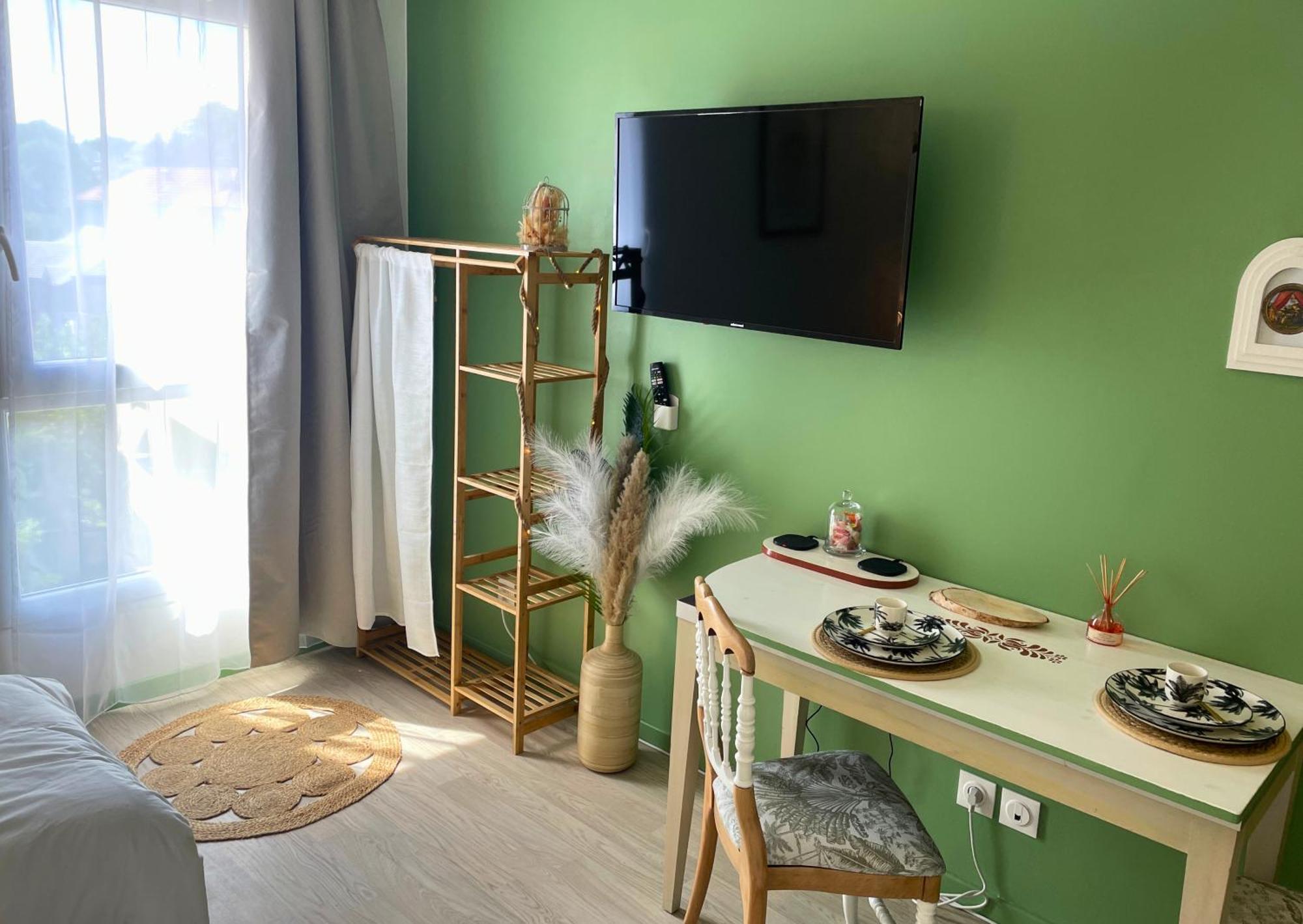 Ferienwohnung Boudoir - Clim-Wifi-Twin-Gare Lourdes Exterior foto